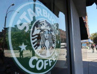 Starbucks to allow for digital tips from iPhone
